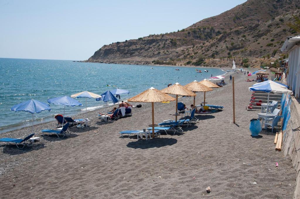 Mirtini Apartments Myrtos  Bagian luar foto